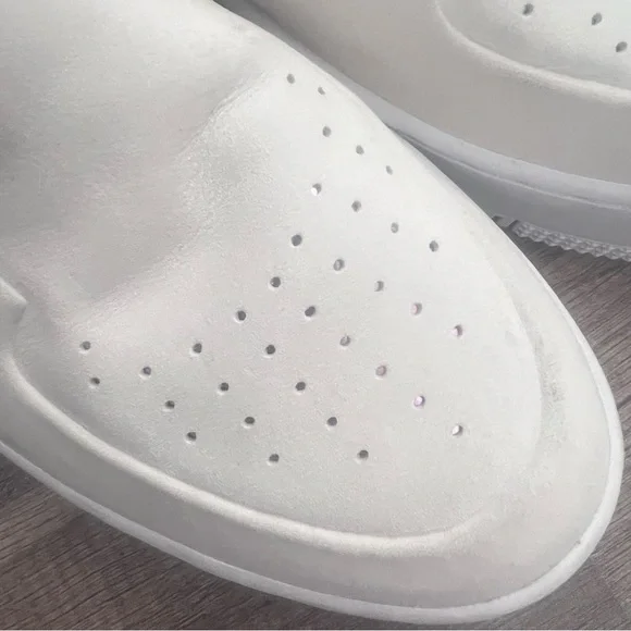 Nike light cream Mules with Perforated Design - Picture 4 of 10